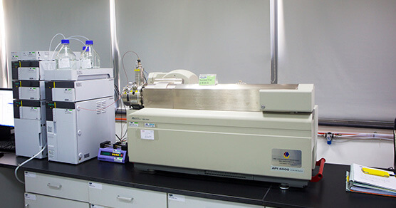 API-4000